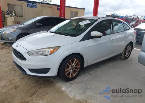 2016 Ford Focus Se z USA, uszkodzony, nr VIN 1FADP3F21GL207860